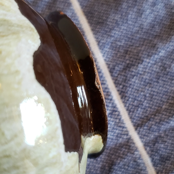 Vintage Evangeline Canada Ceramic Small Drip Enamel Creamer - Picture 7 of 8